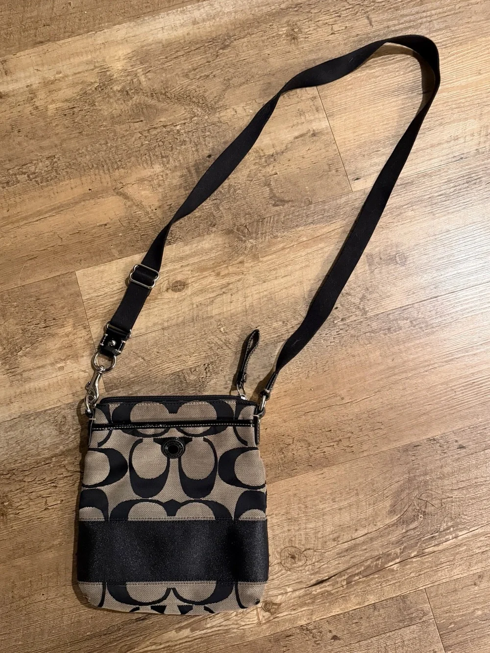 Coach Signature Small Crossbody in Black and Tan